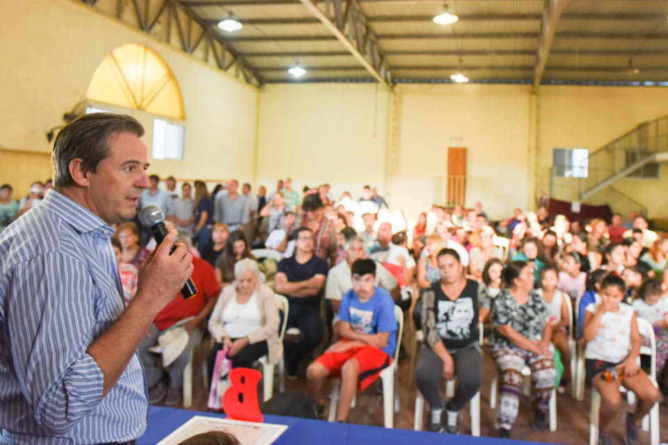 Bahl llamó a ponerle un freno a Cambiemos