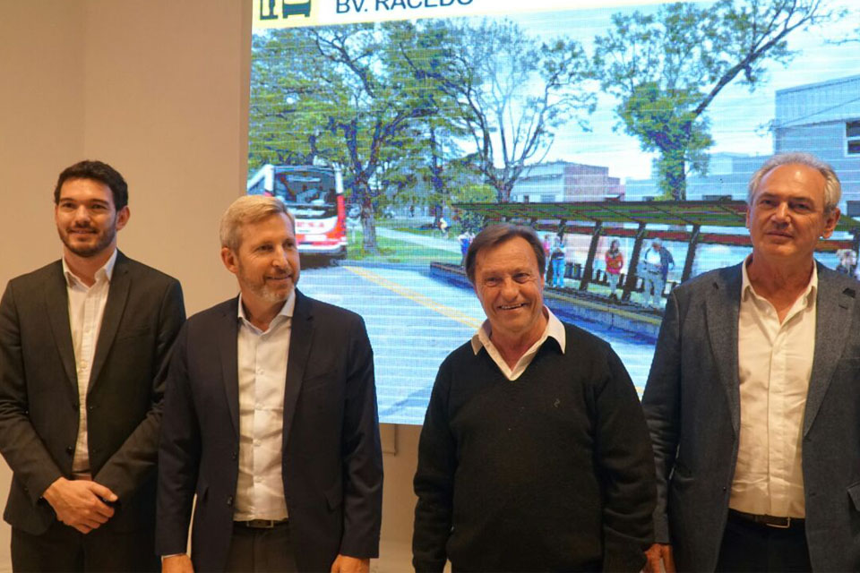 Frigerio vino a anunciar junto a Varisco el Metrobus para Paraná