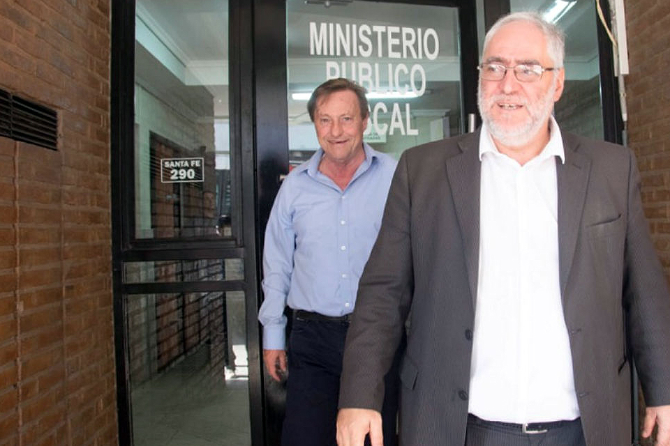 Varisco va a juicio por el enganche de la luz y defraudación