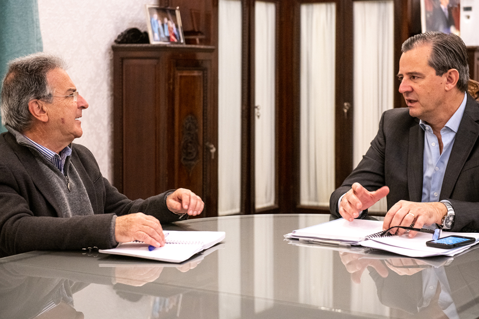 Bahl ya planifica obras con la Provincia