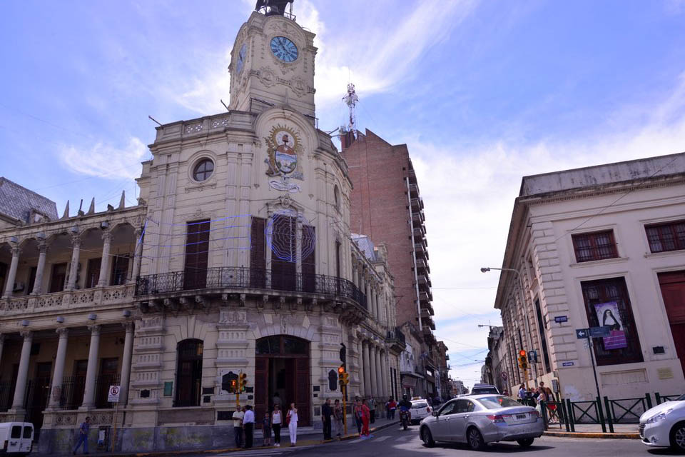 Bahl evita aumentar tasas hasta abril