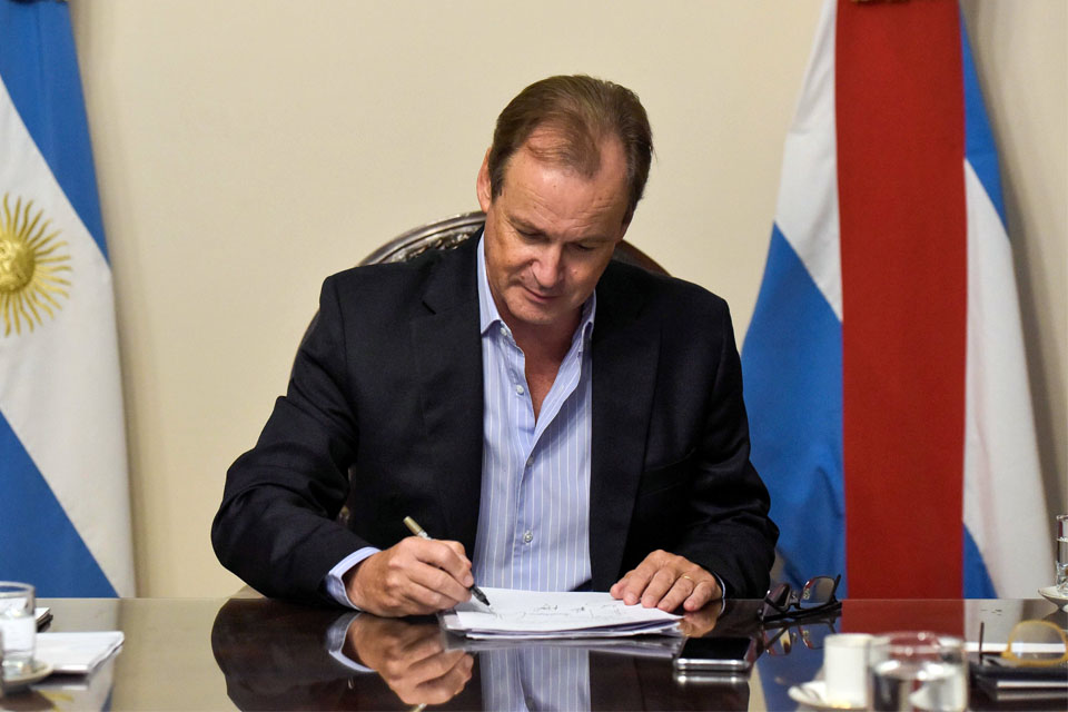 Seguirán suspendidos los cortes de luz, gas, teléfono, internet y TV