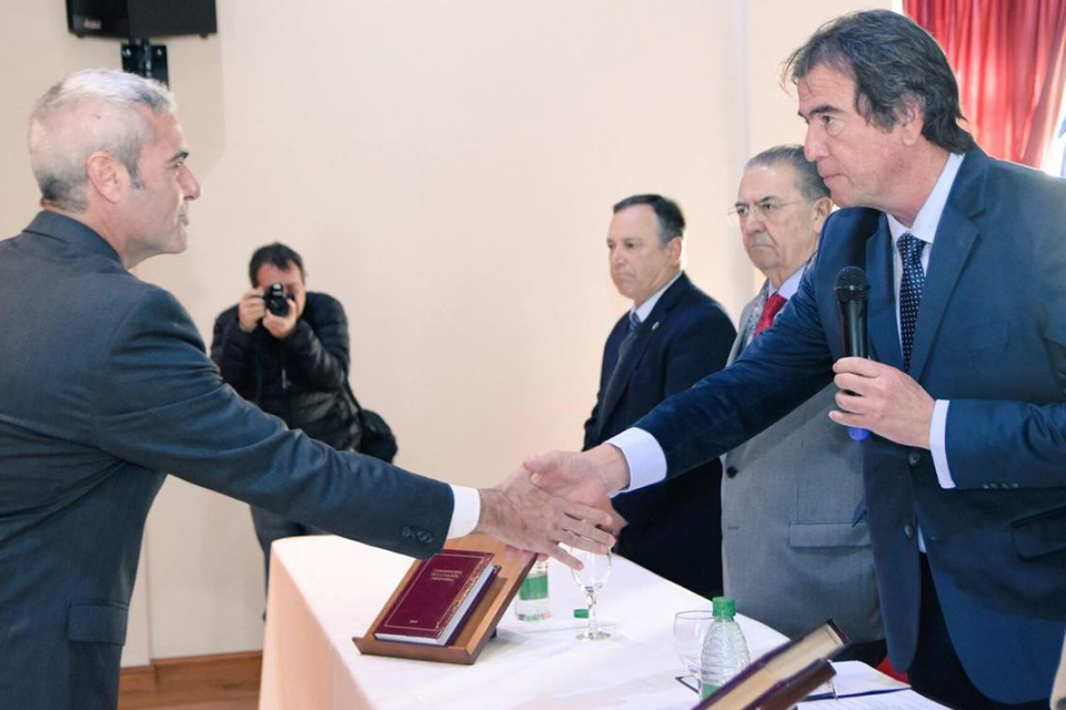 Suspendieron a un juez de Paz denunciado como violento