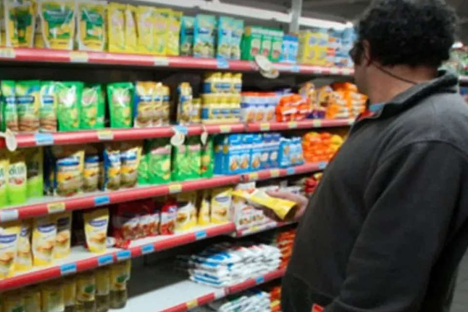 Prorrogarán los precios máximos en las góndolas por dos meses