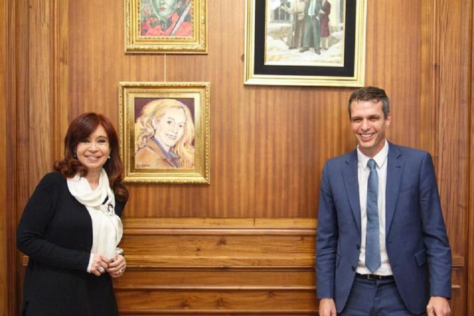 Cresto también tiene una foto con Cristina