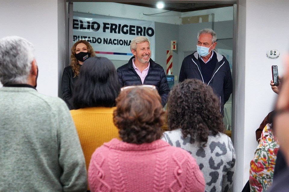 Las fotos de Frigerio en tres departamentos antes del cierre