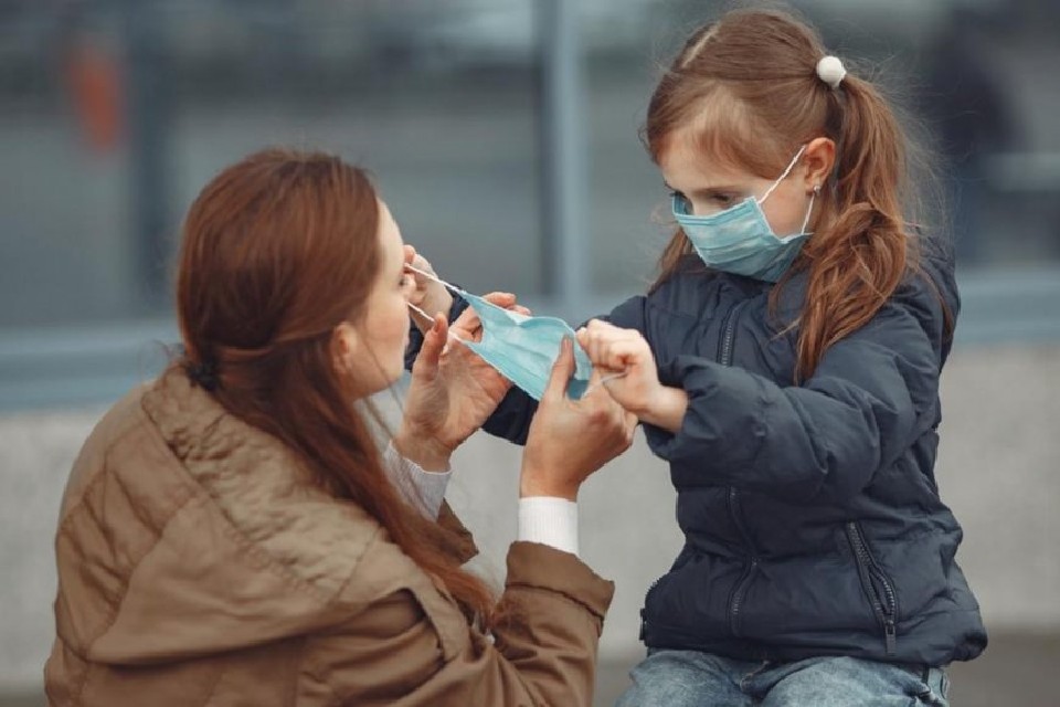 Por el avance de Delta alientan a mantener medidas de cuidado