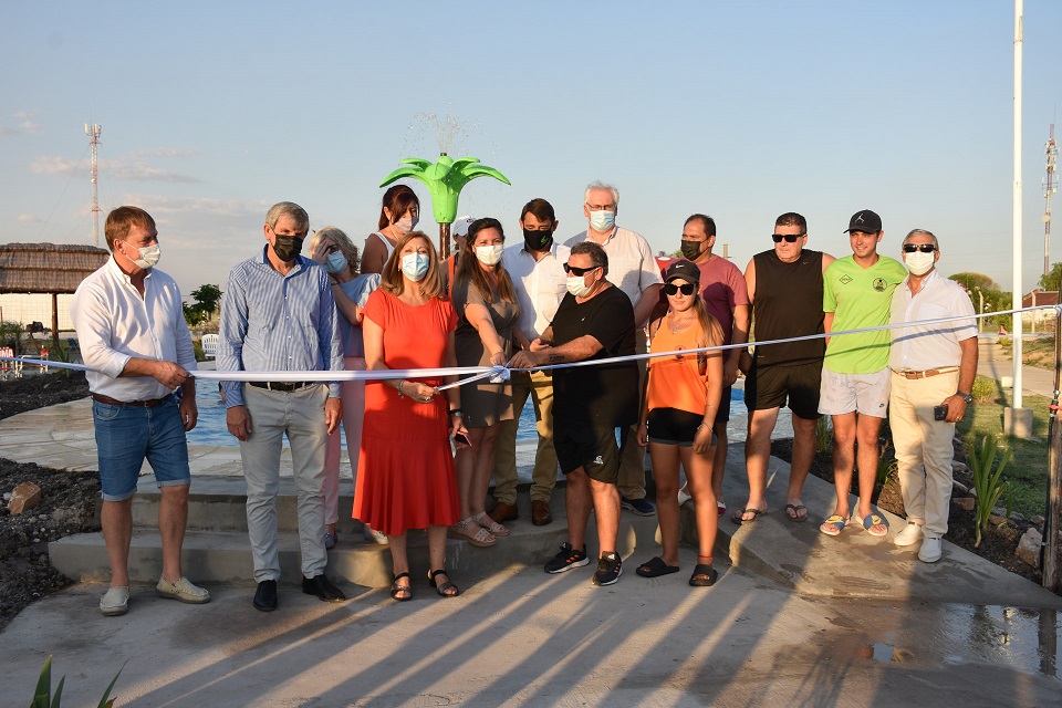 El Pingo estrenó piletas públicas