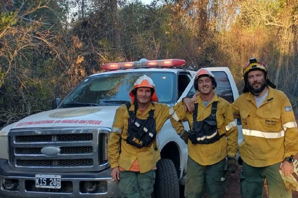 Entre Ríos colabora con el combate de incendios en Corrientes y Misiones