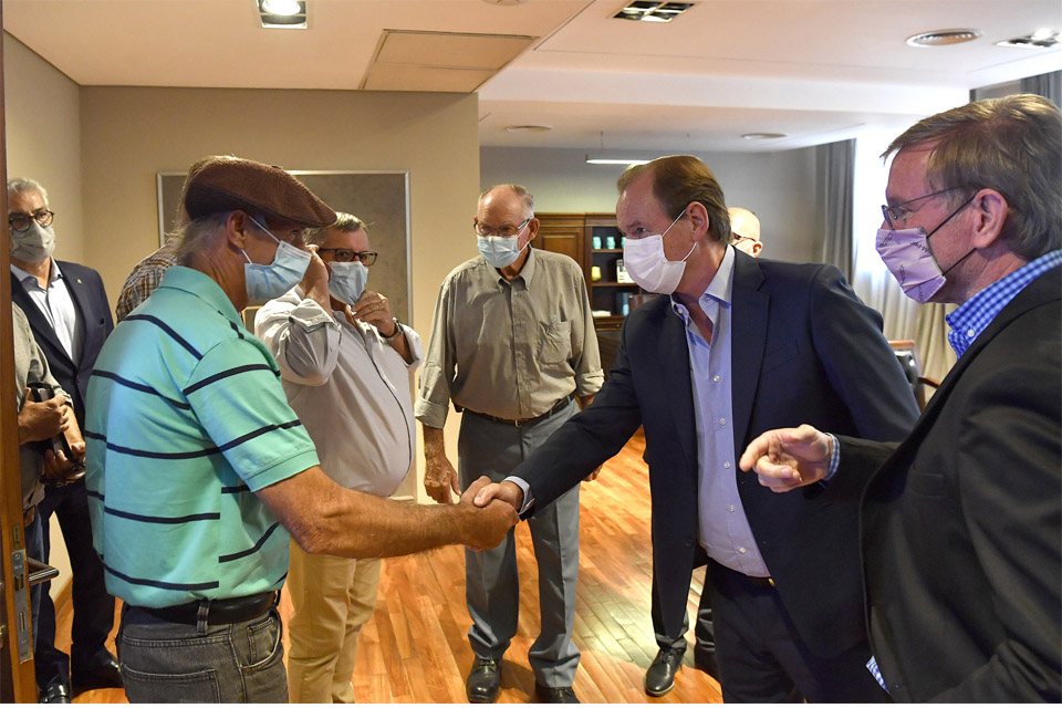 Millonaria inversión para arreglar caminos rurales