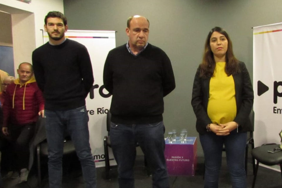 Acosta se diferencia de Gainza