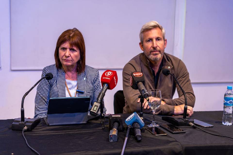 Bullrich más crítica que Larreta con nación y menos con la provincia