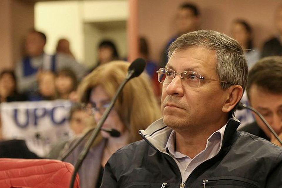 Urribarri prefiere a Piaggio pero su ministro a Bahl