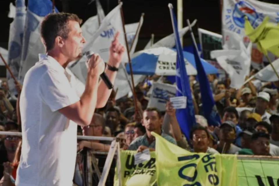 Finalmente Cresto va por la gobernación