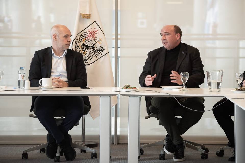 Al que le rinde cuentas es a Larreta