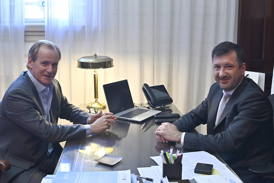 Kueider y Bordet gestionan por una energía accesible