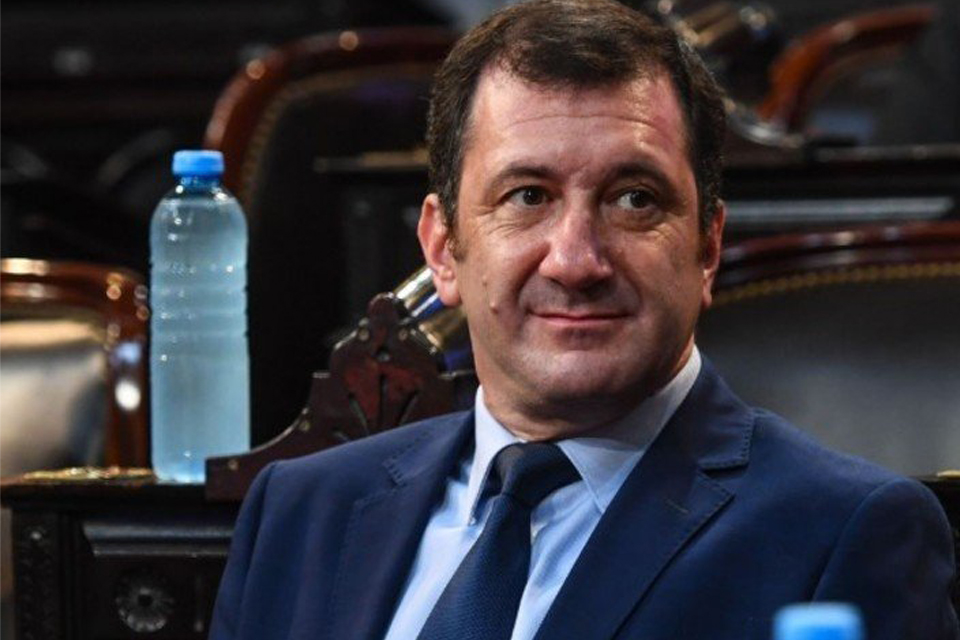 Senador entrerriano quiere reformar la Constitución