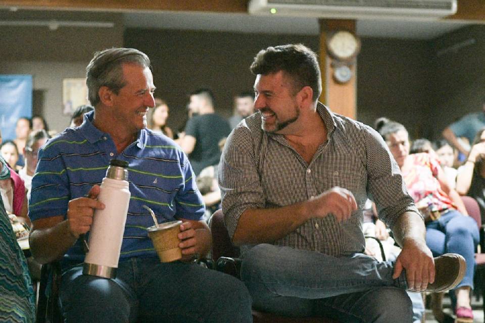 Bahl suma apoyo para la gobernación