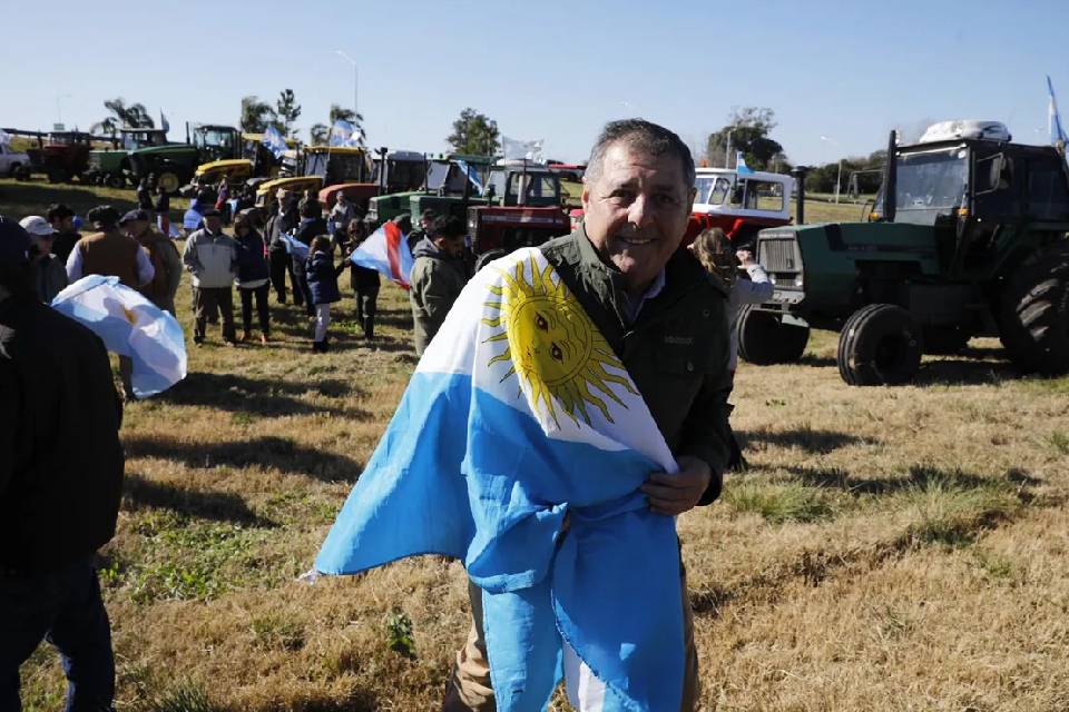 De Angeli le pide a sus candidatos un plan para el campo