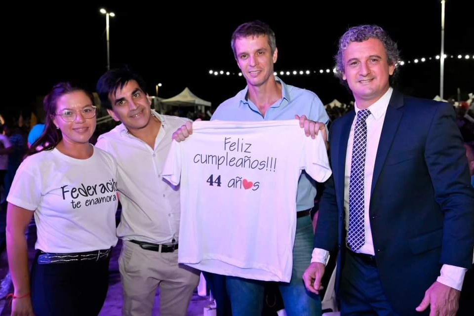 Cresto estuvo en Federación