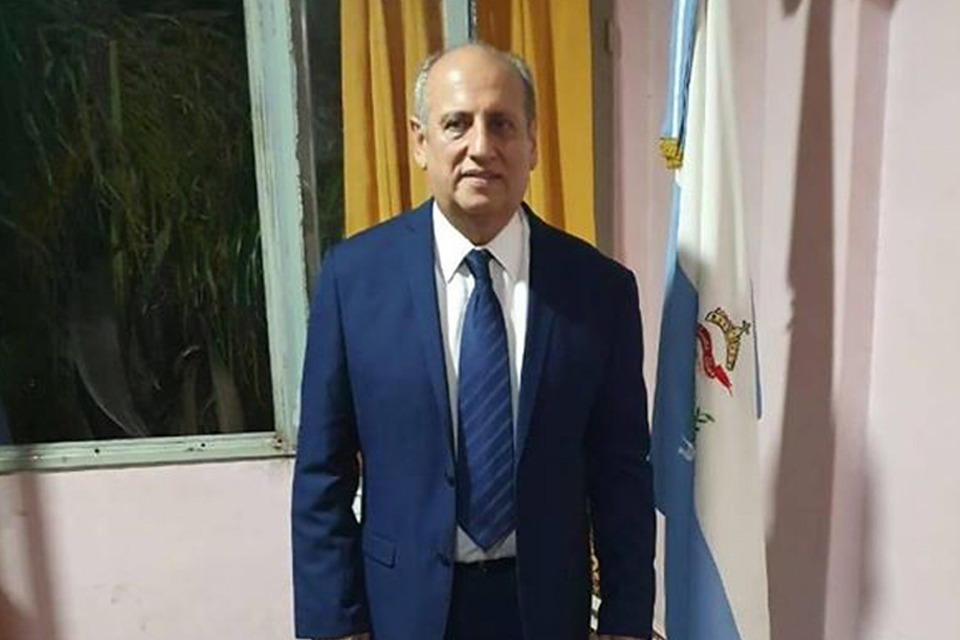 Rossi avanza con su intención de conducir el partido