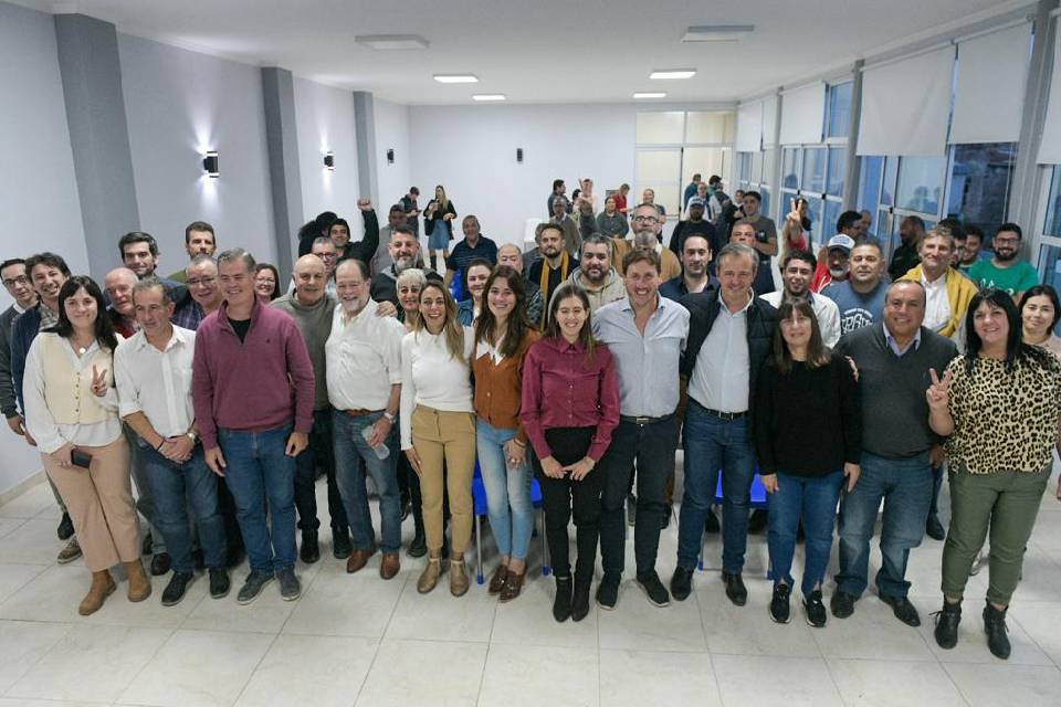 La foto política de Bahl en Gualeguaychú