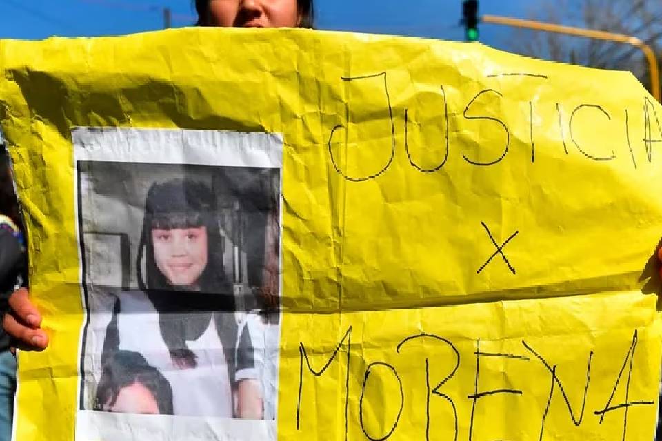 La muerte de la nena frenó la política en Buenos Aires pero acá no