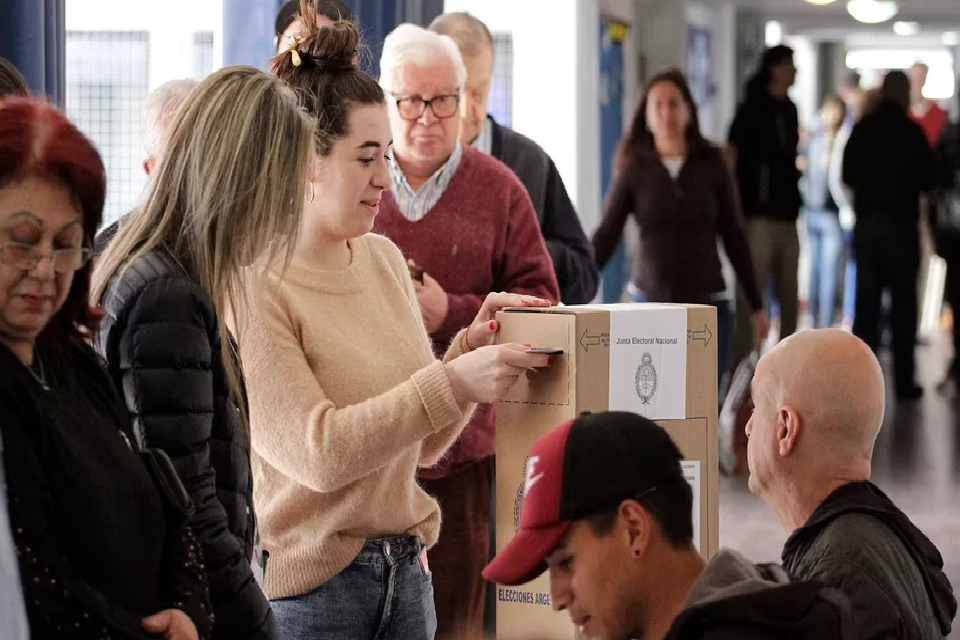 ¿Qué pasa con los que no votaron en los últimos comicios?