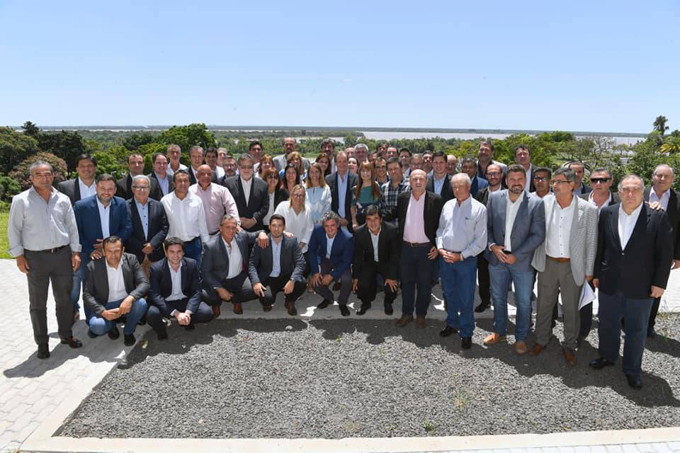 Intendentes del PJ contra Frigerio