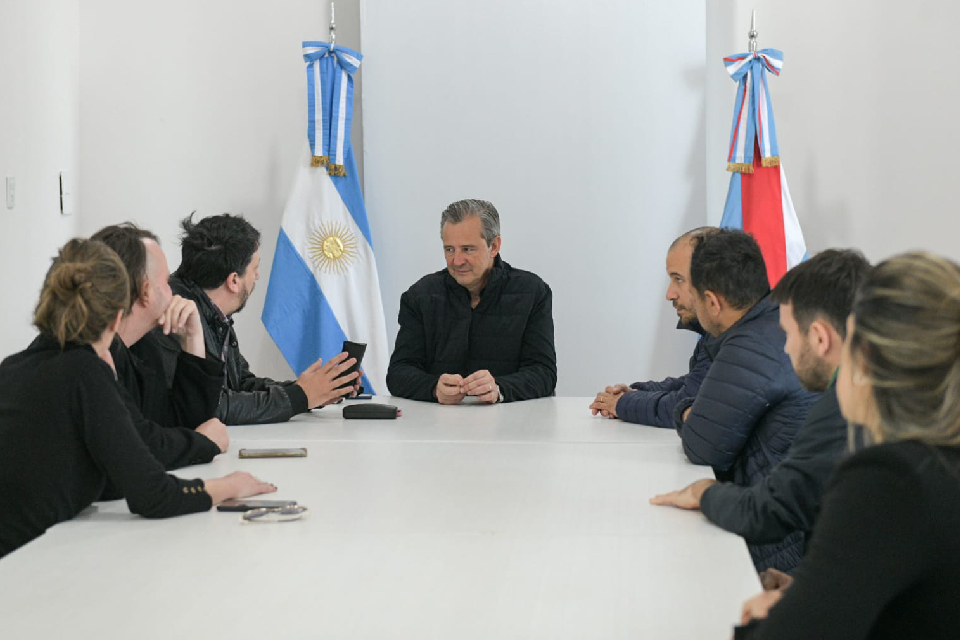 Mientras el sector de Milei quiere cerrar el INCAA Bahl apunta a fomentar la industria