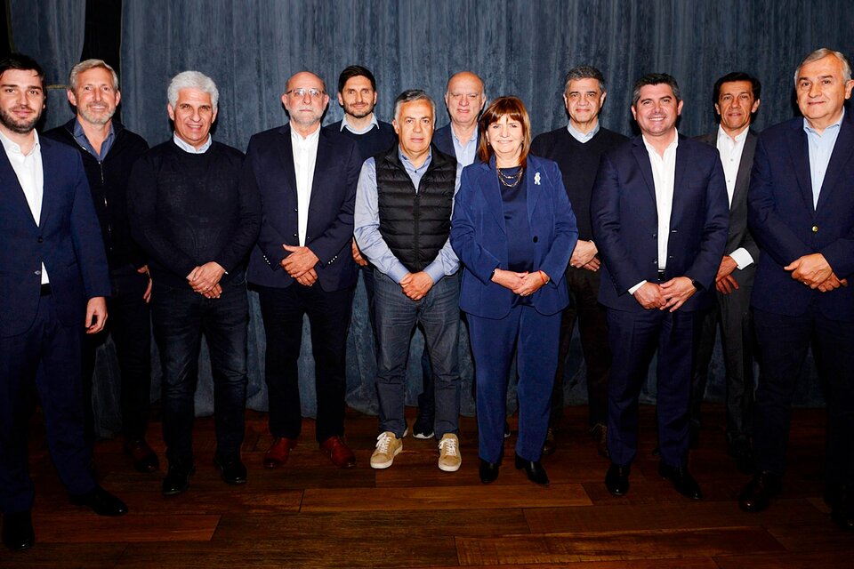 Frigerio en la foto de unidad de Bullrich