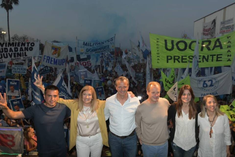 Bahl cerró en Paraná con la premisa de continuidad