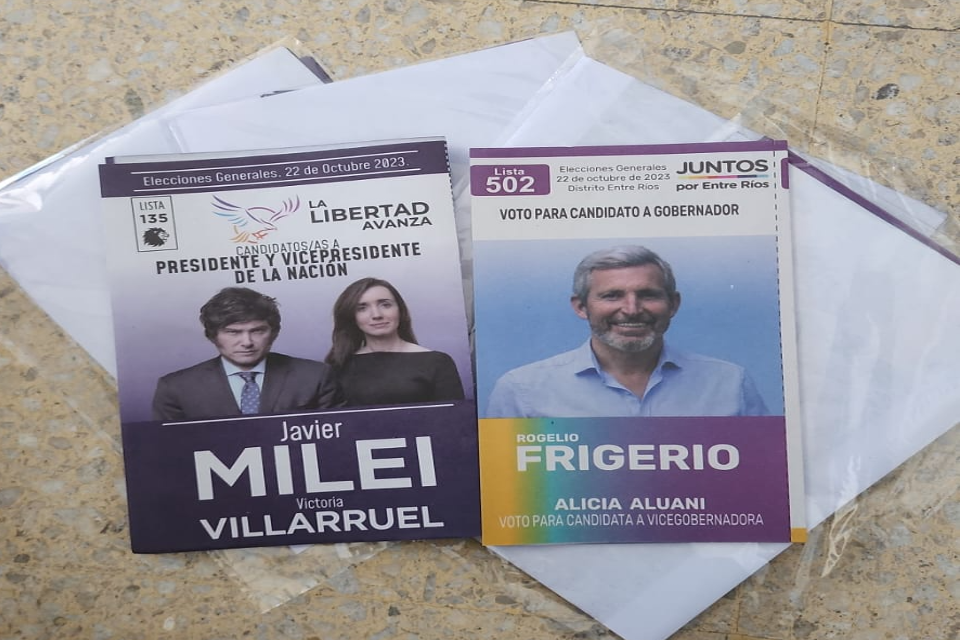 ¿Son truchas las boletas que repartieron de Frigerio con Milei?