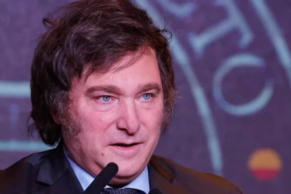 (Mención a Frigerio) Aguinaldo: Javier Milei les respondió a los gobernadores y pidió que se hagan cargo