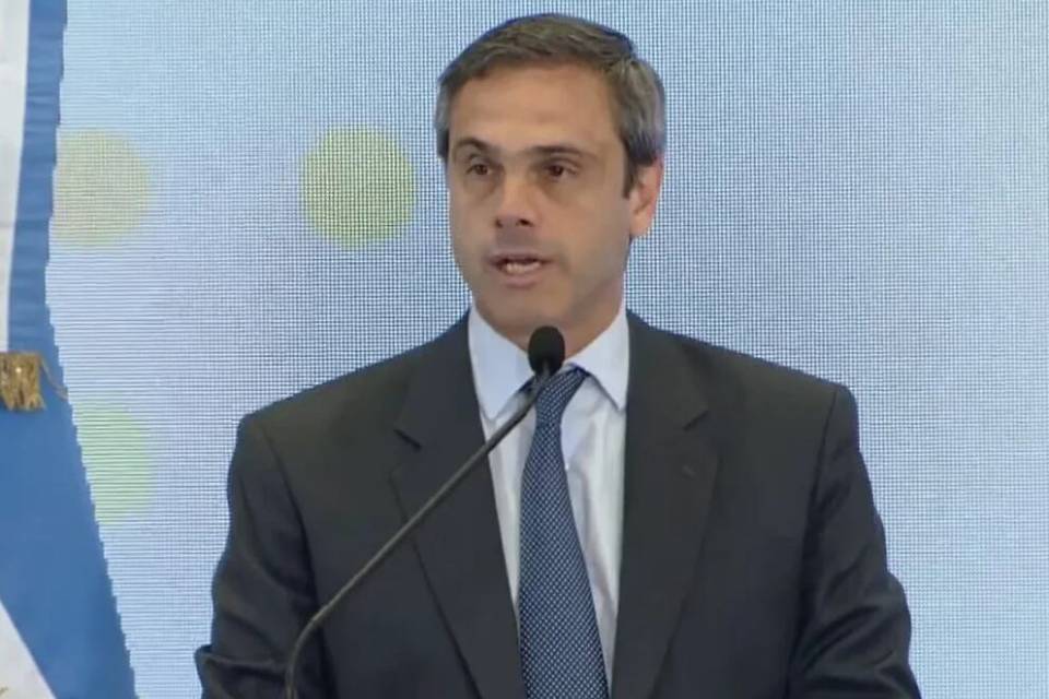 (Es entrerriano) Entre aplausos, Guillermo Michel se despidió del personal de la Dirección de Aduana