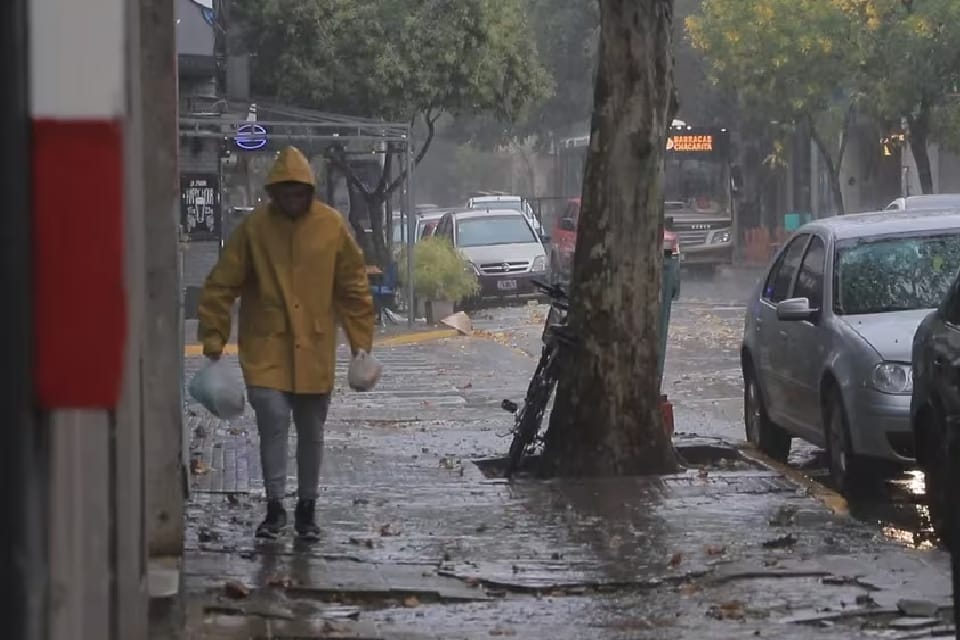 (Mención a Entre Ríos) Diez provincias se encuentran bajo alerta amarilla por tormentas y vientos
