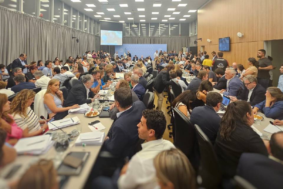 Más repercusiones entrerrianas del avance de la Ley Ómnibus