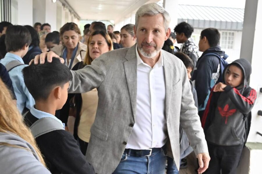 “La escuela tiene que volver a ser el centro de la comunidad”