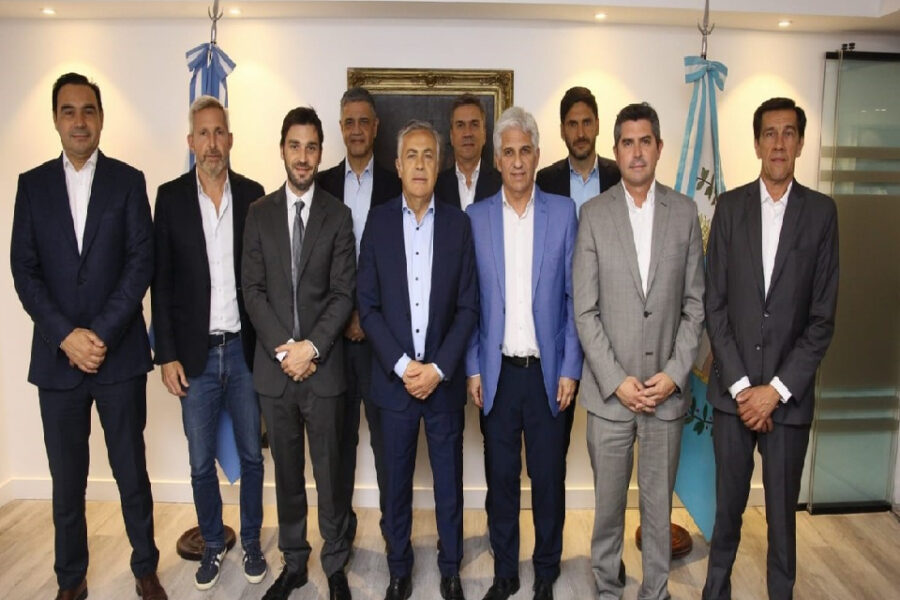 Frigerio vuelve a tender puentes para negociar con Nación