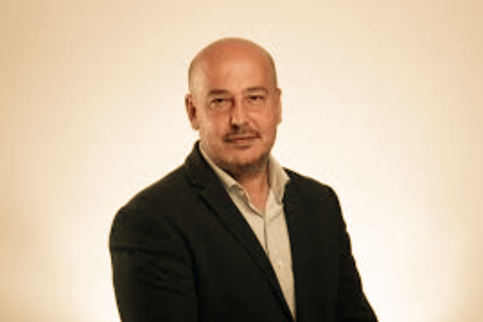 La improvisación, soberbia y violencia nunca conducen a buen puerto