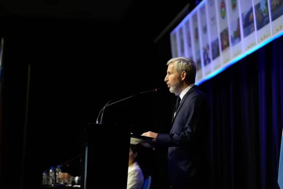 (Gobernador de Entre Ríos) Rogelio Frigerio: “Estamos saneando el Estado que durante años funcionó como aguantadero de la política”