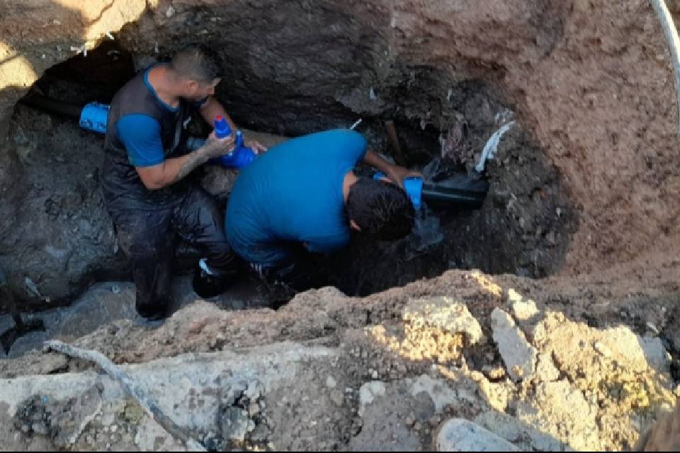 La Municipalidad coordina con comisiones vecinales operativos en la red de agua potable