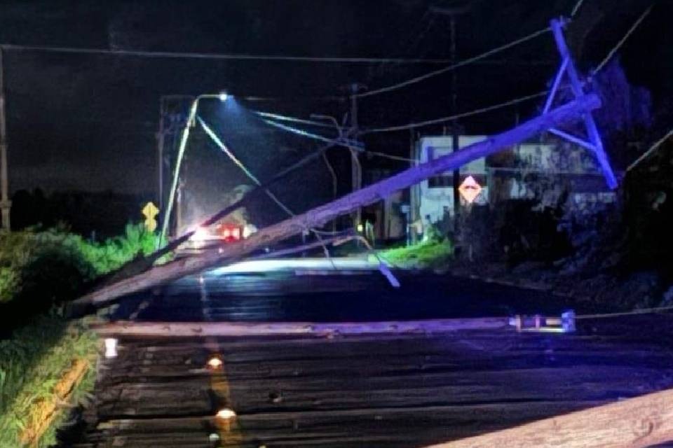 (Mención a Entre Ríos) Inundaciones, árboles caídos y cortes de luz: los destrozos de la tormenta en Santa Fe, Entre Ríos y Córdoba