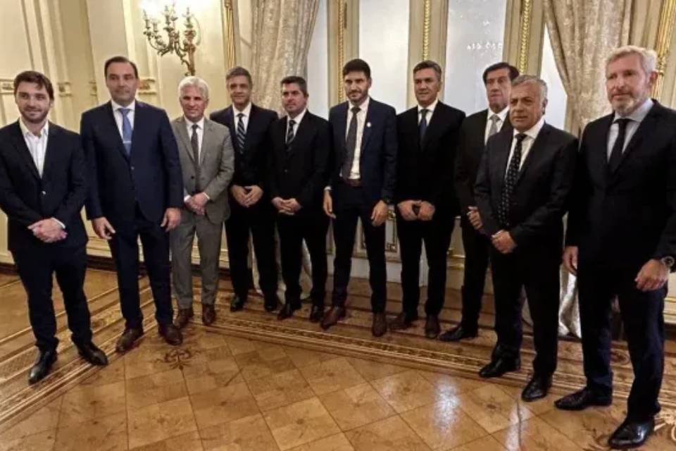 (Mención a Frigerio) Gobernadores JxC: Ganancias “no sale” si Nación no sube el piso de $1,2 millones