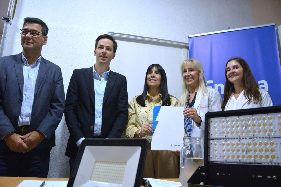 Aluani participó de la entrega de elementos eléctricos a instituciones de Nogoyá