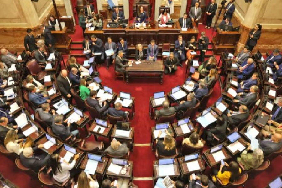 Senadores nacionales se aumentaron los sueldos de $1,9 a 4.5 millones