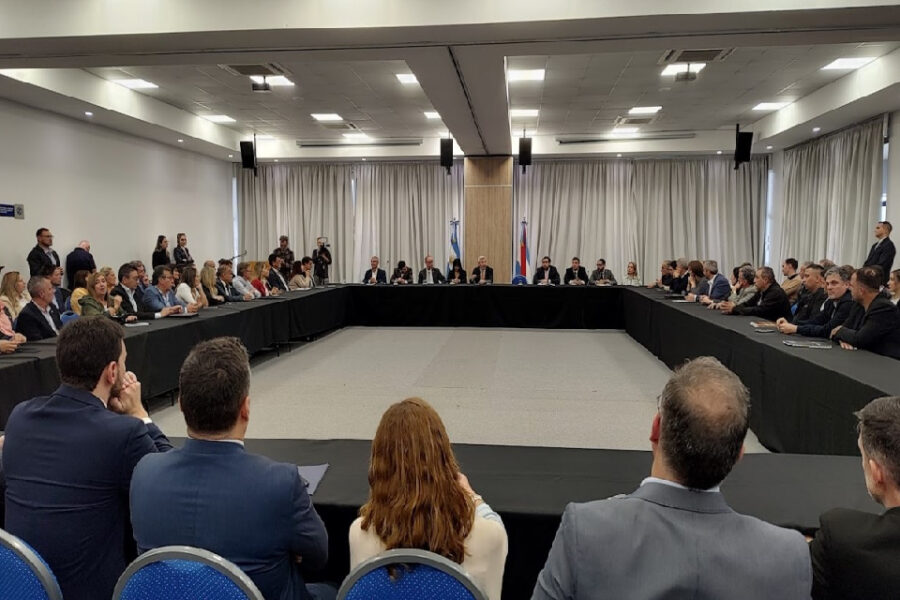 Frigerio presentó su proyecto de Reforma Política