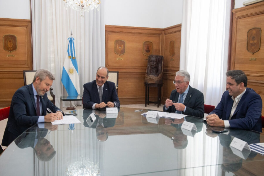 Entre Ríos es la primera provincia en firmar con Nación por la obra pública