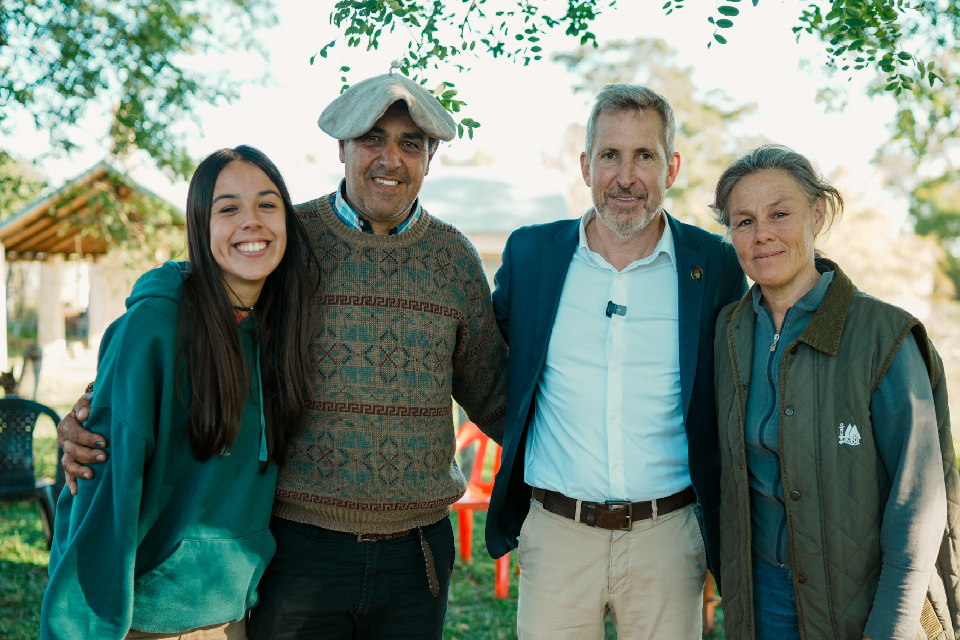 Frigerio entregó fondos y criticó la gestión de Bordet