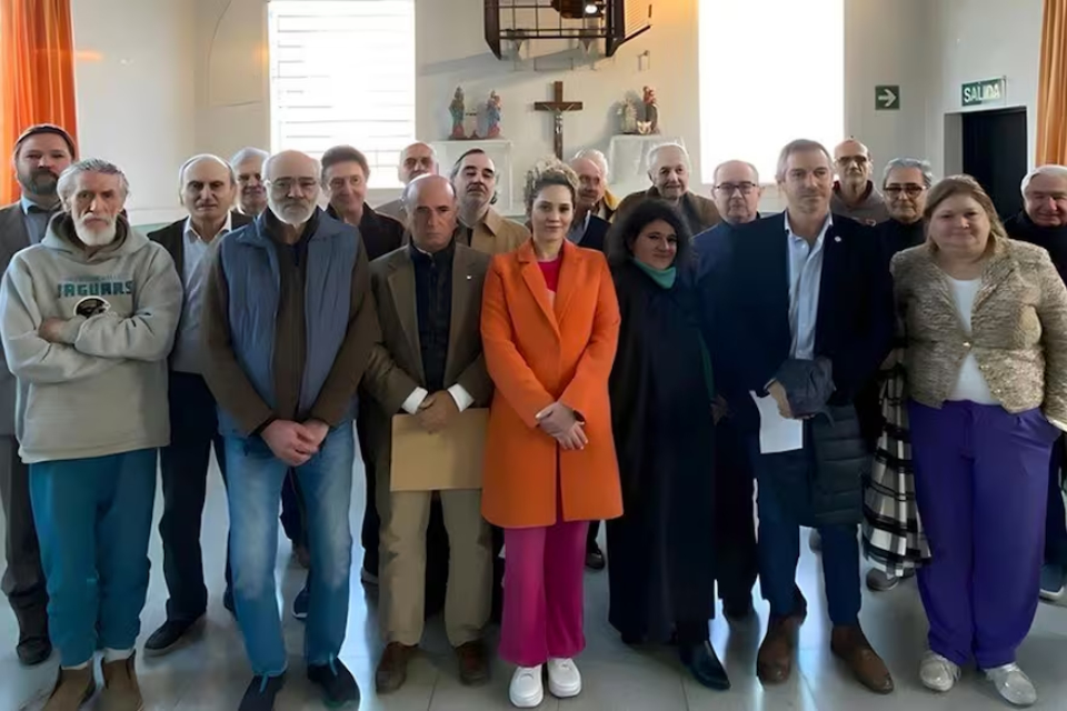 (Mención a entrerriano) Diputados discutirán el próximo martes si hay sanciones para los libertarios que visitaron a genocidas en Ezeiza